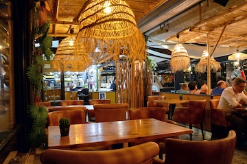 lang[meta_title] - Salle restaurant - 1